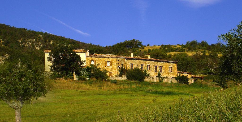 La Ferme De La Condamine Bed and Breakfast Saint-André-de-Rosans Eksteriør billede